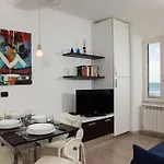 Casa Borgo Ponente, Affacciata Sul Mare Apartament