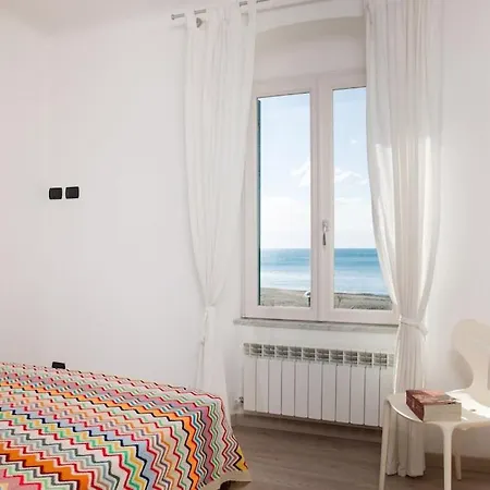 Casa Borgo Ponente, Affacciata Sul Mare セストリ・レヴァンテ