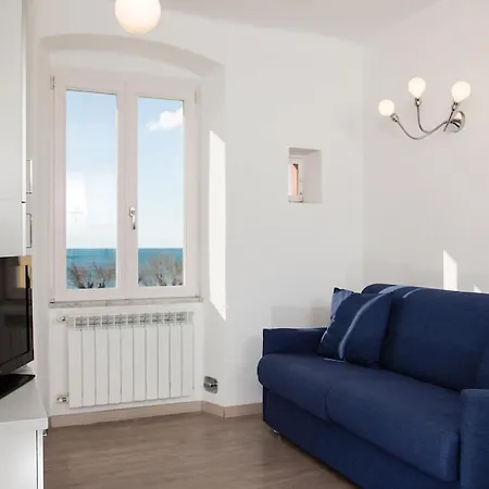 Casa Borgo Ponente, Affacciata Sul Mare
