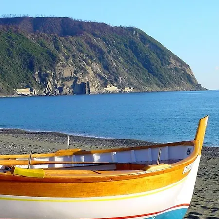 Casa Borgo Ponente, Affacciata Sul Mare Apartment